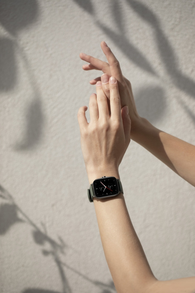 Умные часы Amazfit GTS 2e (зеленый мох)