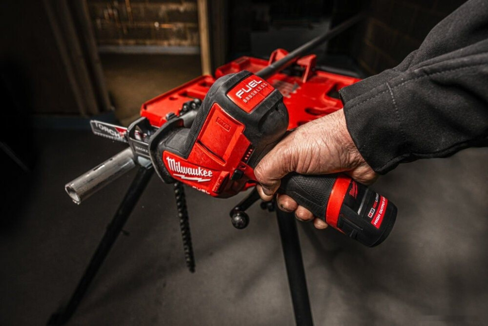 Аккумулятор для инструмента Milwaukee M12 M12HB2.5 4932480164 (12В/2.5 Ач)