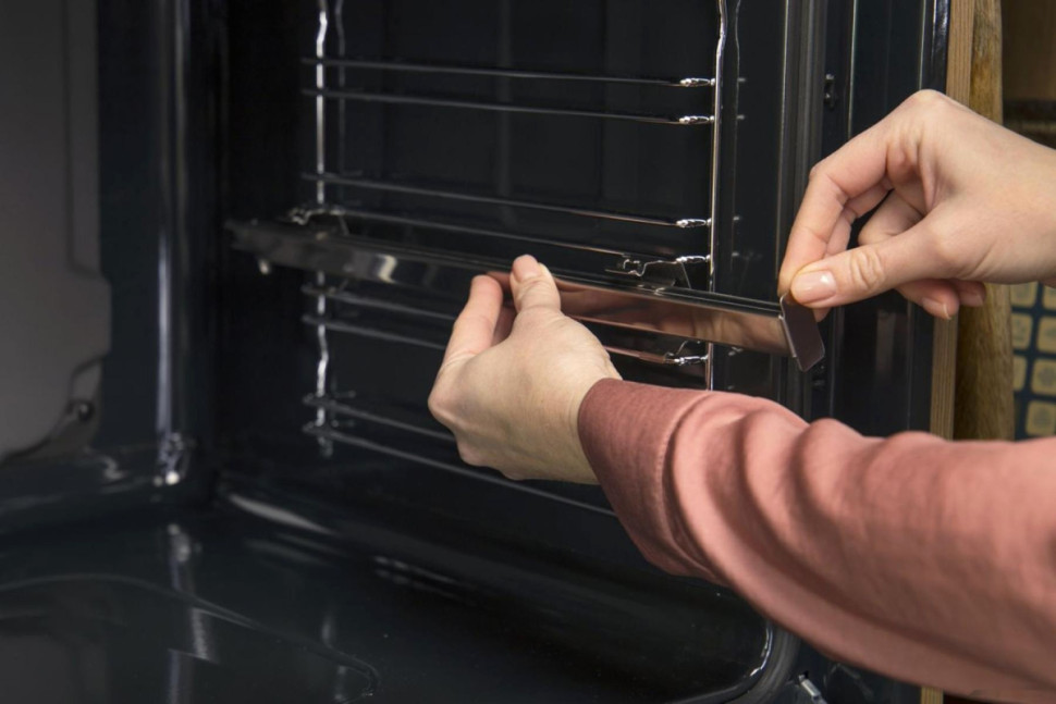 Духовой шкаф Gorenje BO6735E02BK