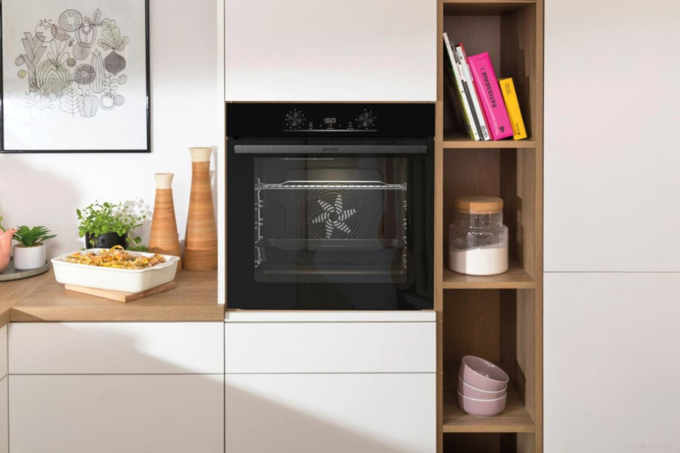 Духовой шкаф Gorenje BO6735E02BK