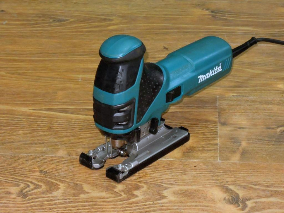 Лобзик Makita 4351 CT