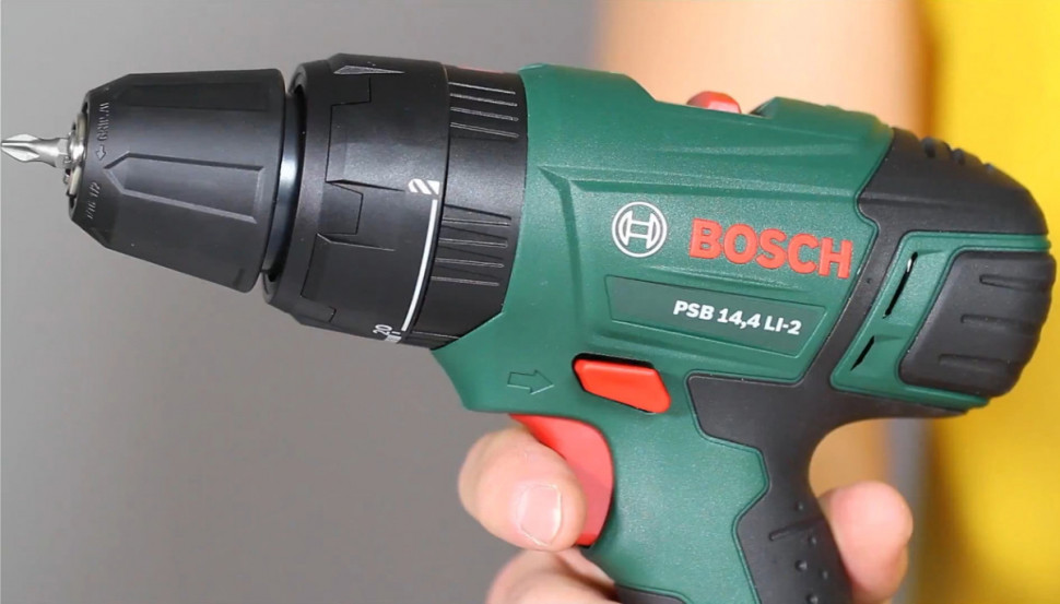 Дрель ударная Bosch PSB 14.4 LI-2