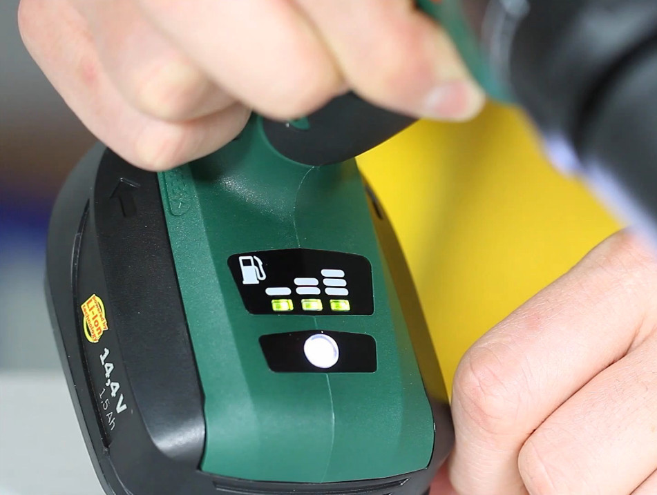 Дрель ударная Bosch PSB 14.4 LI-2