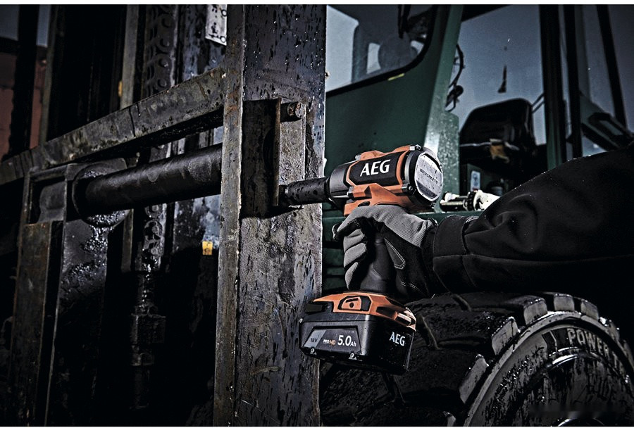 Гайковерт AEG Powertools BSS18MTF12BL-0 4935479663 (без АКБ)