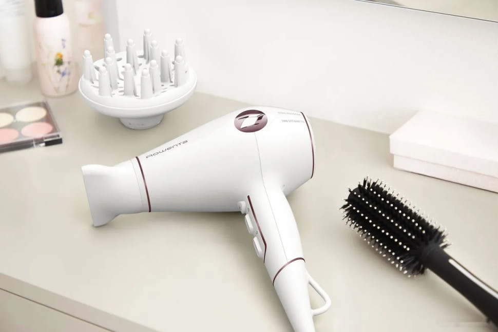 Фен Rowenta Volumizer CV6135F0