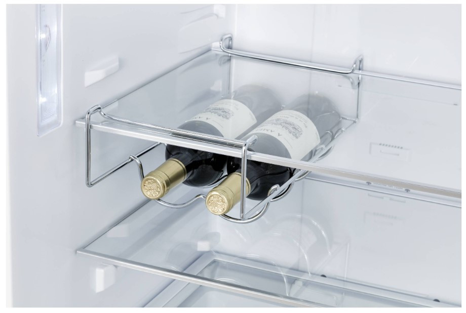 Холодильник с морозильником Korting KNFC 62370 W