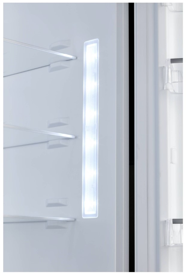 Холодильник с морозильником Korting KNFC 62370 W