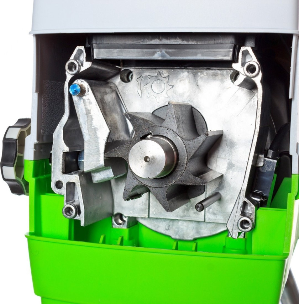 Садовый измельчитель RedVerg RD-GS2800