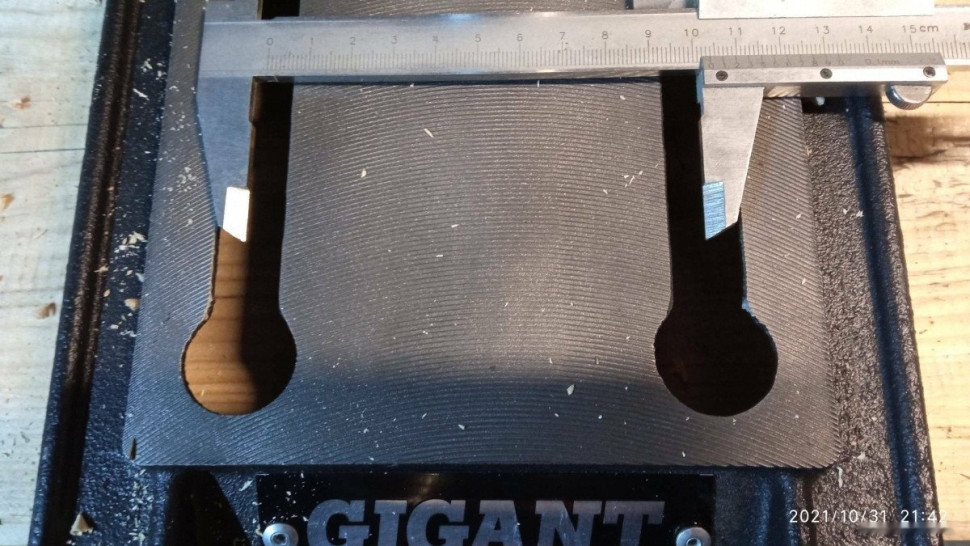 Сверлильный станок Gigant DP1016