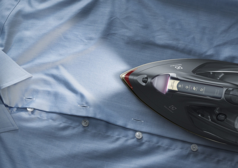 Утюг Electrolux E8SI1-8EGM