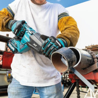 Сабельная пила Makita JR002GZA (с 1-им АКБ)