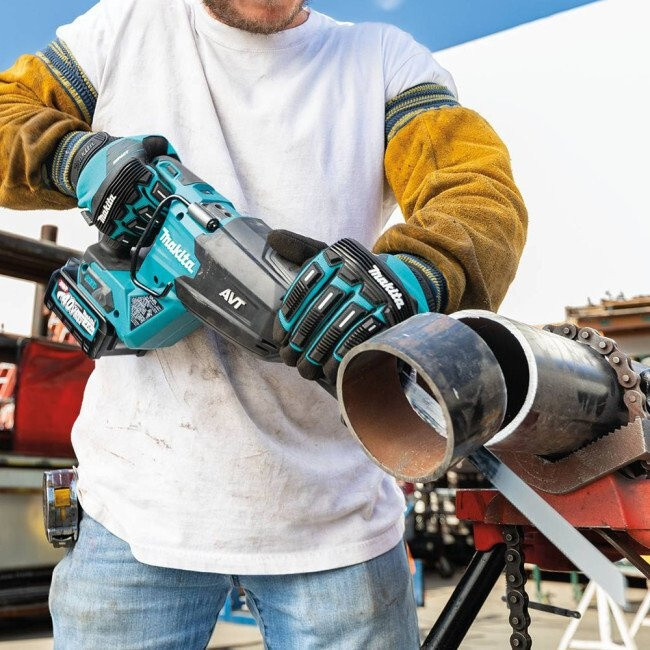 Сабельная пила Makita JR002GZA (с 1-им АКБ)
