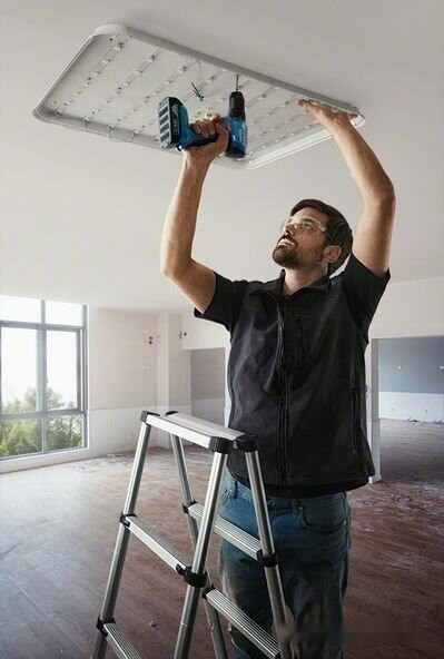 Дрель-шуруповерт Bosch GSR 185-LI Professional 06019K3003 (без АКБ, кейс)