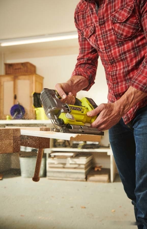 Лобзик Ryobi R18JS7-0 (без АКБ)