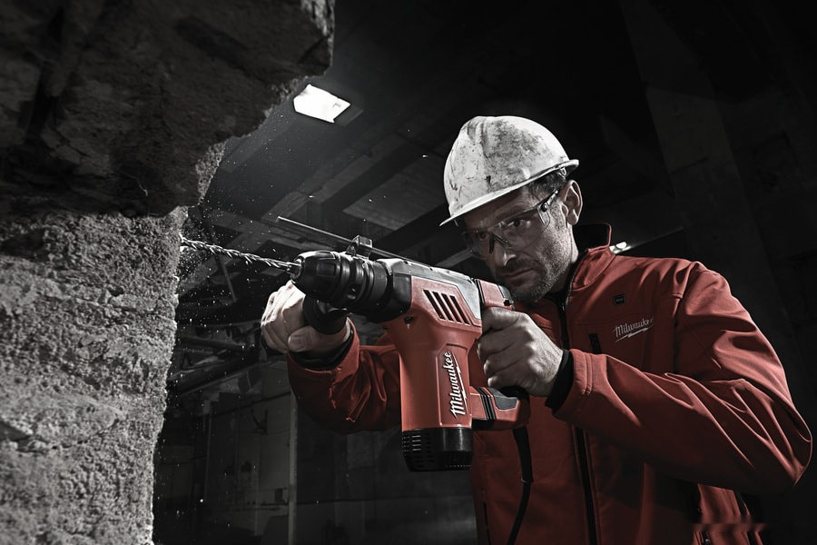 Перфоратор Milwaukee PLH 28 XE 4933446800