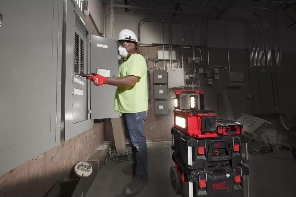 Фонарь Milwaukee M18 POALC-0 4933478120 (без АКБ)