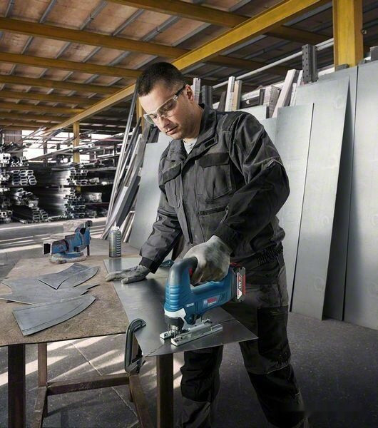 Лобзик Bosch GST 185-LI Professional 06015B3023 (с 1-м АКБ, кейс)