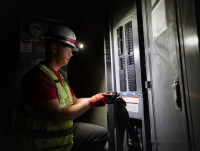 Фонарь Milwaukee L4 HL2-301