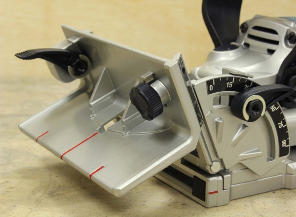 Фрезер Makita PJ7000