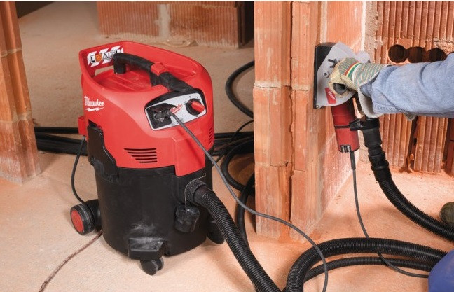 Промышленный пылесос Milwaukee AS 300 ELCP