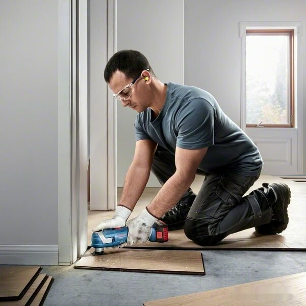 Реноватор Bosch GOP 185-LI Professional 06018G2020 (без АКБ)