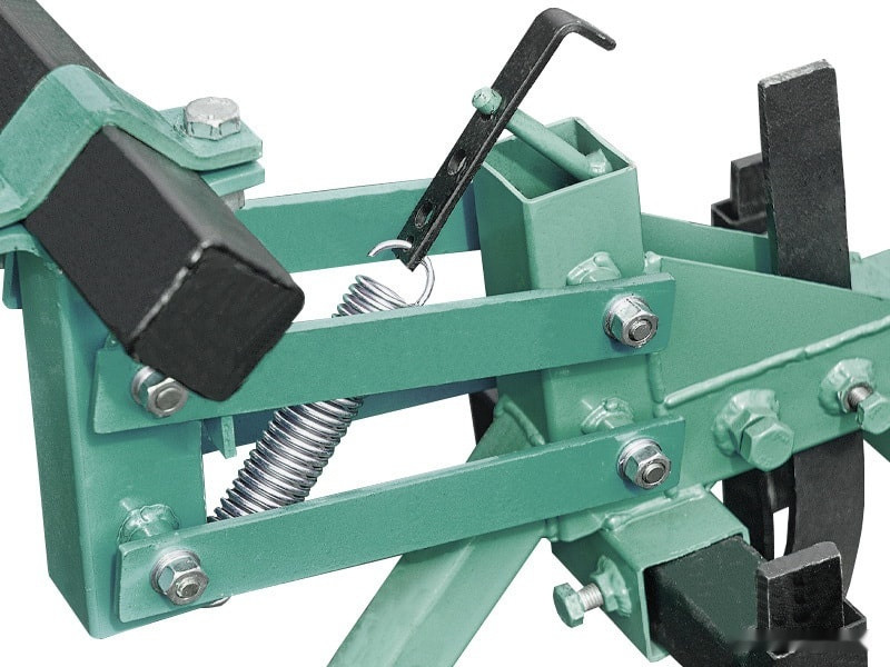 Навесное оборудование для садовой техники Rossel K300