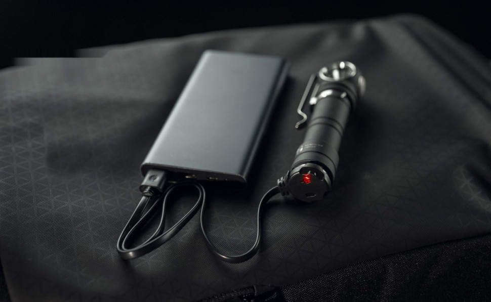 Фонарь Armytek Wizard C2 Pro MAX Magnet USB LR (теплый свет)