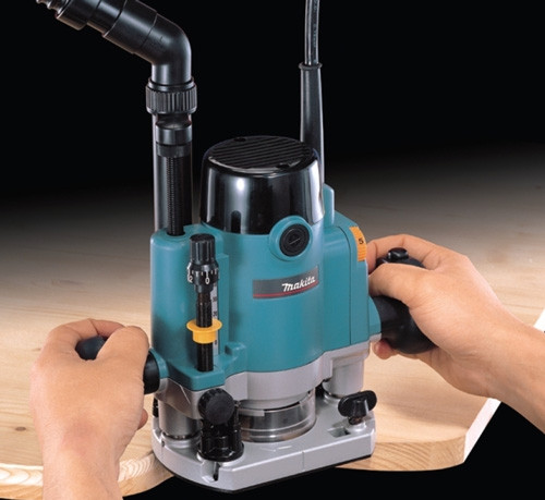 Фрезер Makita RP1110C