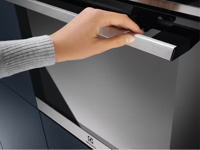 Духовой шкаф Electrolux SteamBake 600 EOD5F71X