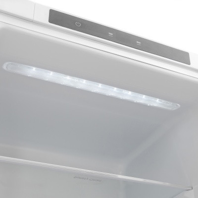 Холодильник с морозильником SCANDILUX CNFBI210E