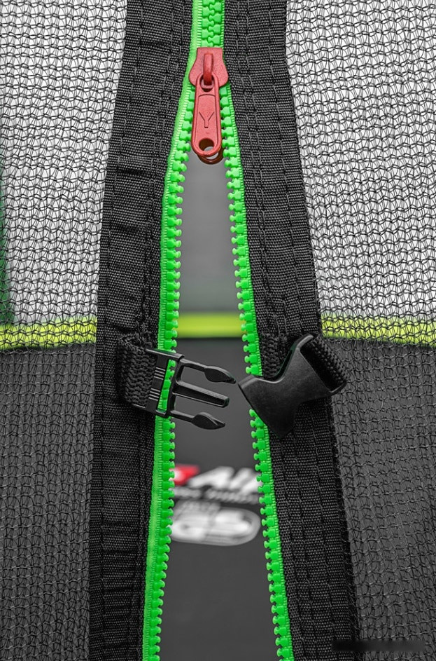 Батут Alpin 4.90 м с защитной сеткой и лестницей