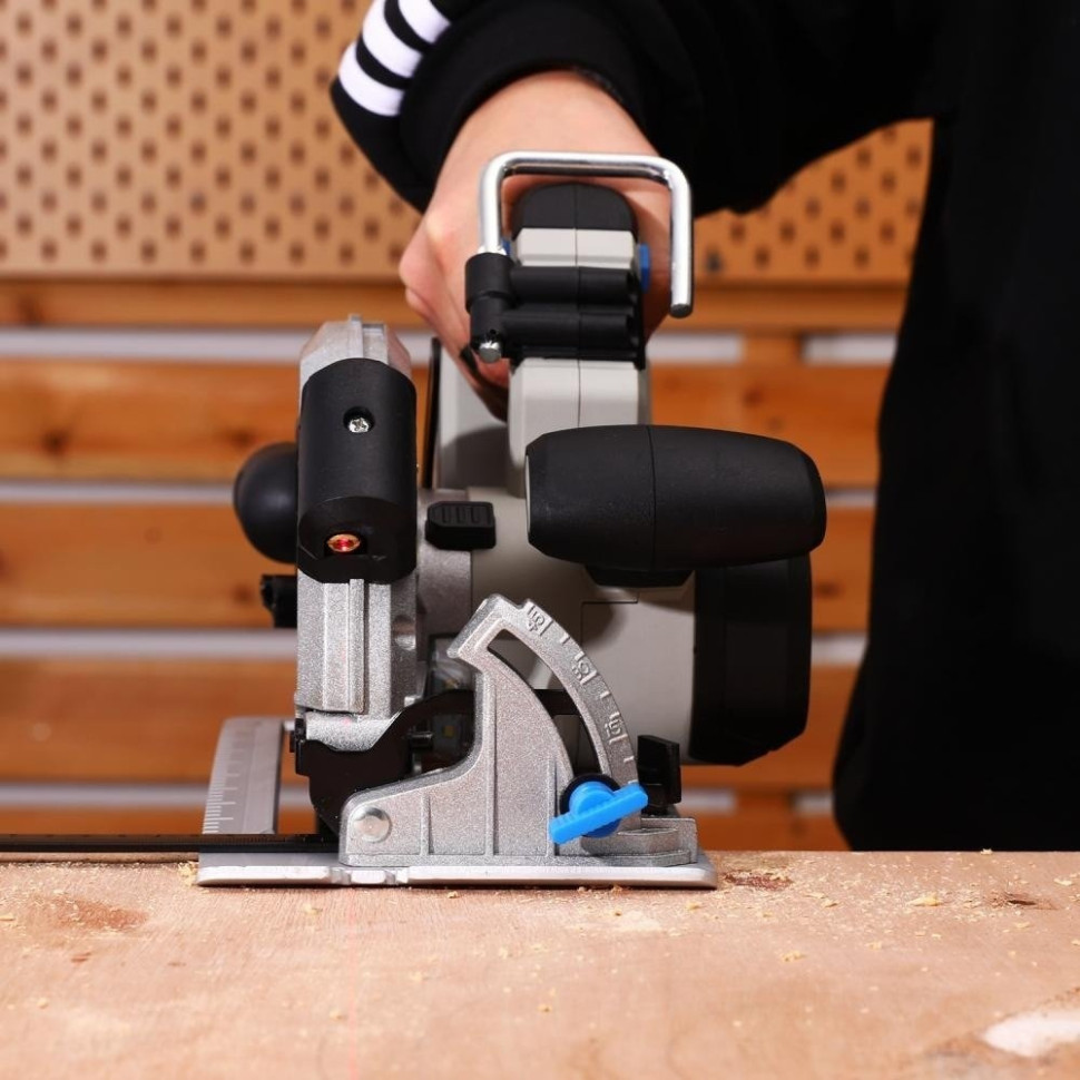 Дисковая (циркулярная) пила Deko CSDU20 PRO 083-1105 (с 1-им АКБ)