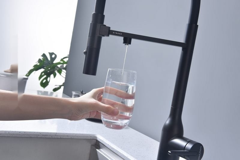 Смеситель Paulmark Magneto One Ma213188-GM (черный/вороненая сталь)