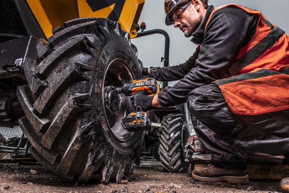 Гайковерт AEG Powertools BSS 18HTF12B6-0 4935472245 (без АКБ)