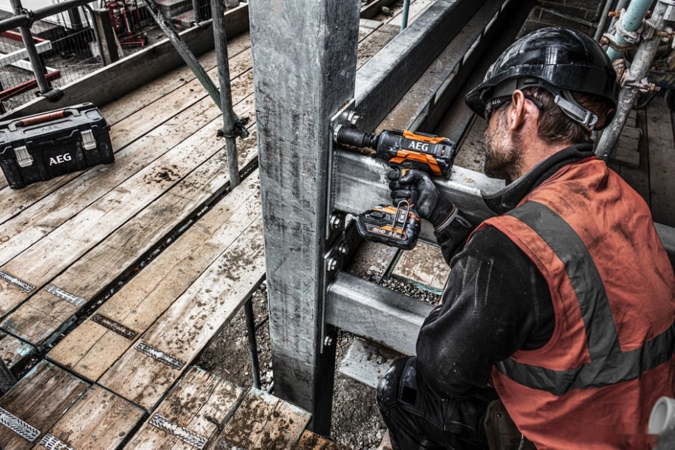 Гайковерт AEG Powertools BSS 18HTF12B6-0 4935472245 (без АКБ)