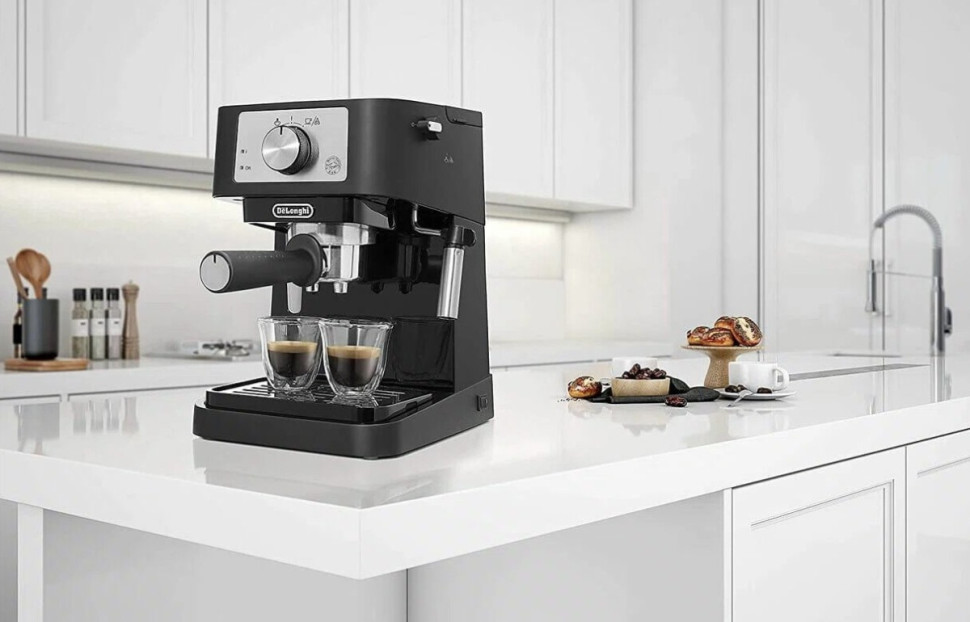 Рожковая помповая кофеварка Delonghi Stilosa EC260.BK