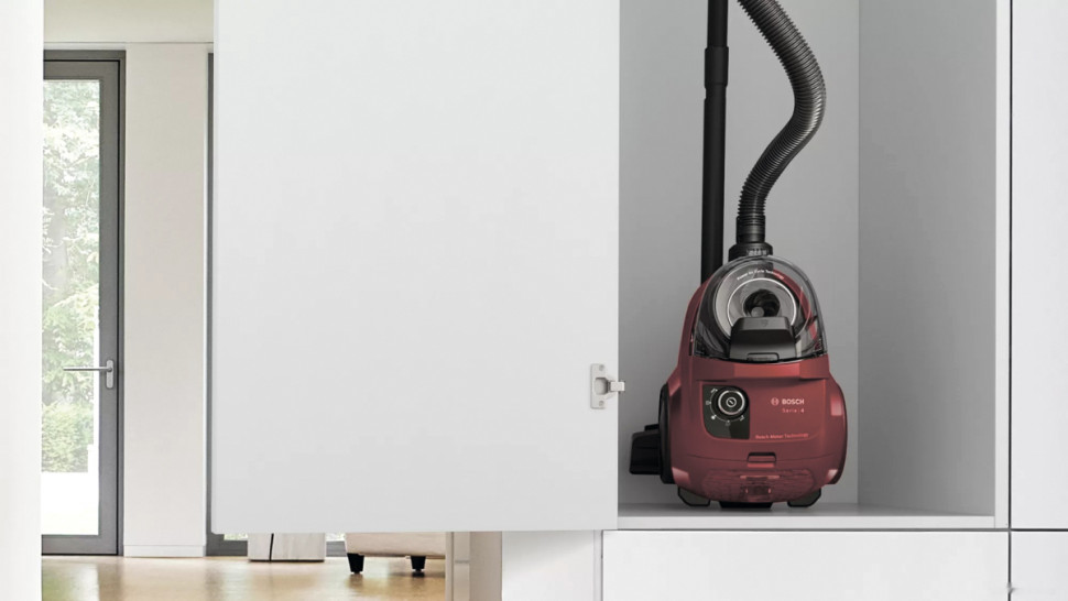 Пылесос Bosch Serie 4 BGC21X350