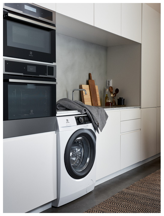 Стиральная машина Electrolux EW8WN261B