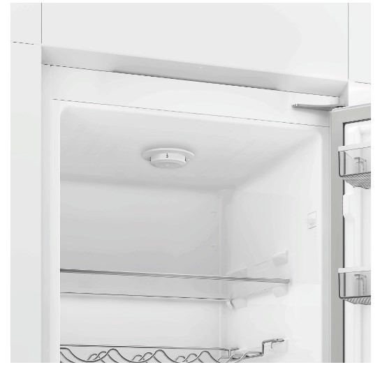 Встраиваемый холодильник Hotpoint HBDR 18