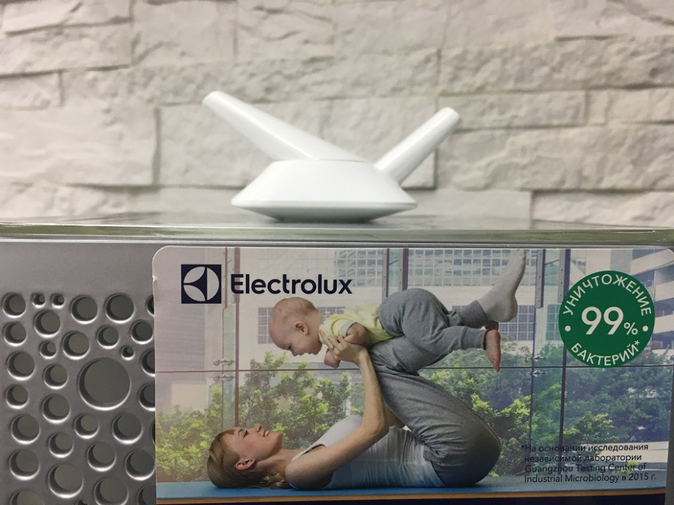 Увлажнитель воздуха Electrolux EHU-3815D