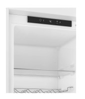 Встраиваемый холодильник однодверный Hotpoint HBDR 18I