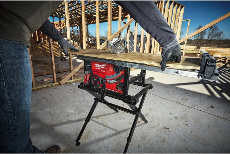 Деревообрабатывающий станок Milwaukee M18 FTS210-121B FUEL One-Key 4933464225 (с 1-им АКБ)