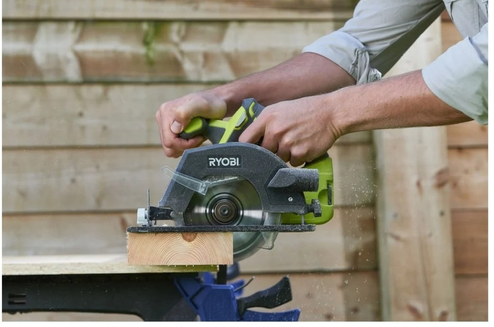 Дисковая (циркулярная) пила Ryobi R18CSP-0 5133002628 (без АКБ)