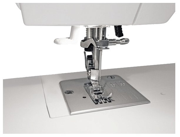 Швейная машина Leader VS 525