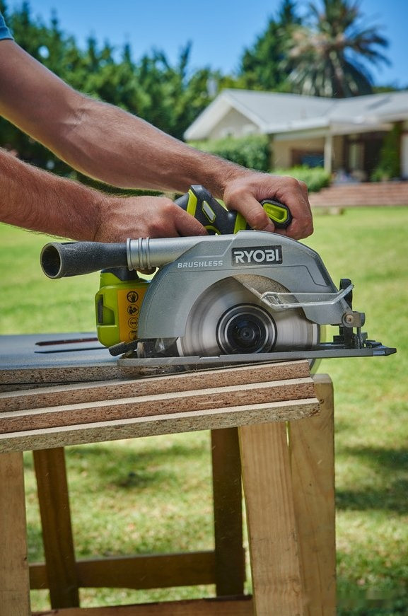 Дисковая (циркулярная) пила Ryobi R18CS7-0 5133002890 (без АКБ)