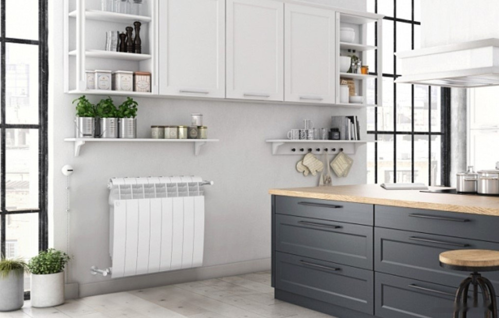 Радиатор Royal Thermo BiLiner Bianco 350 (5 секций, с монтажным комплектом и угловыми кранами)