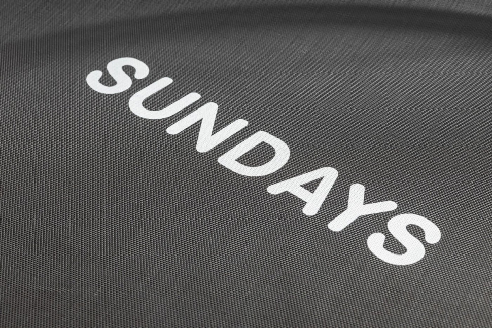 Батут Sundays Favorite Premium 8FT (смайл, с сеткой, с лестницей)