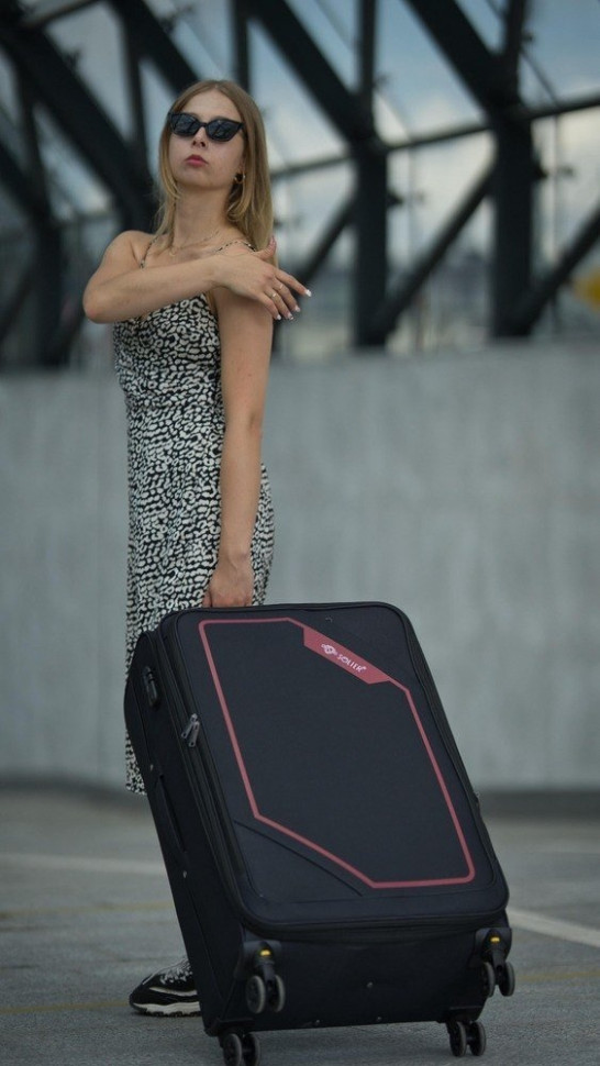 Чемодан-спиннер Solier STL2240 (M, черный/красный)