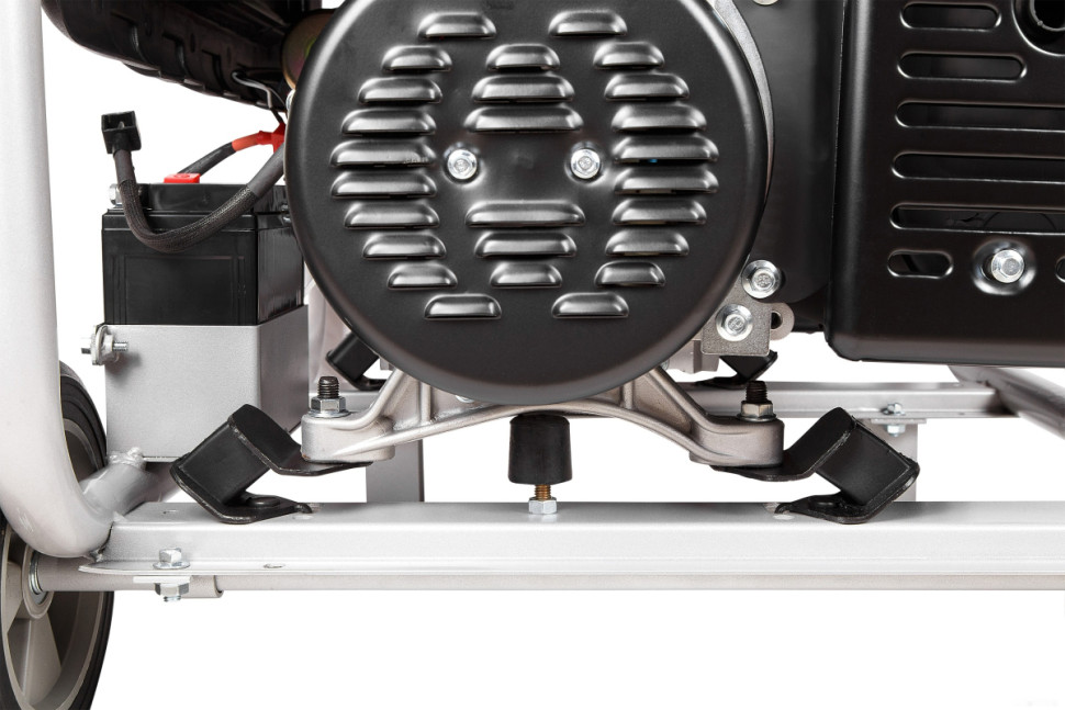 Генератор Eland LX8700E