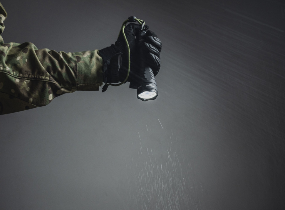 Фонарь Armytek Predator Pro Magnet USB (теплый свет)